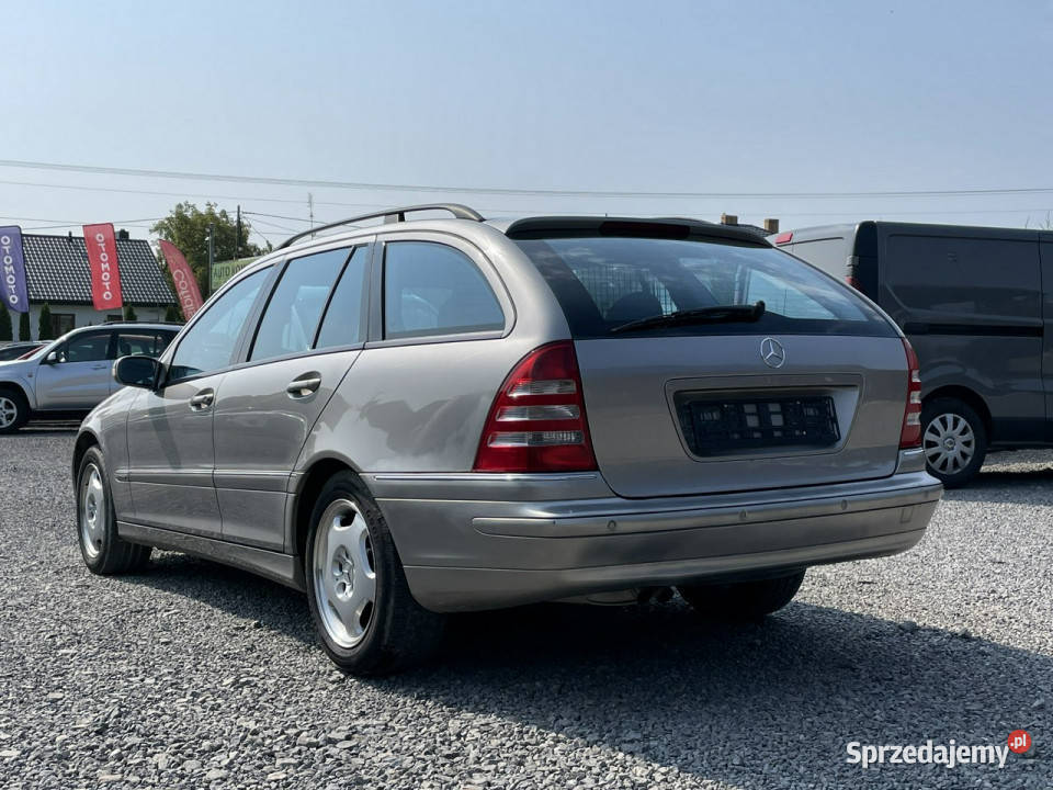Mercedes C 240 W203 20002007 Rok produkcji 2003 Lipsko