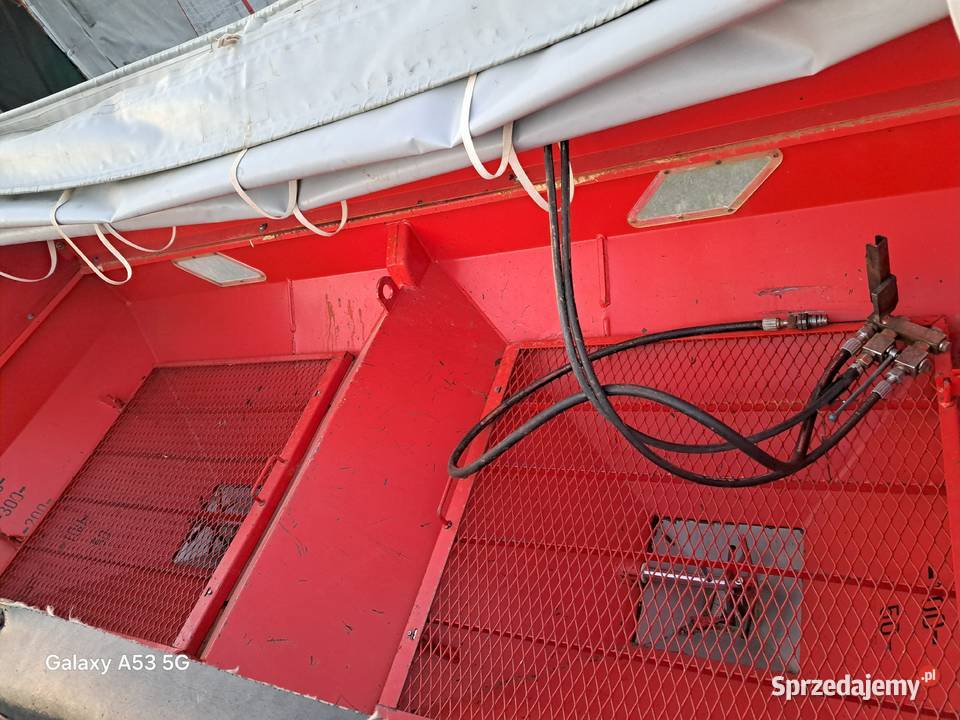 Rozsiewacz nawozu KUHN MDS 1131 w b stanie Kuhn Iłża sprzedam