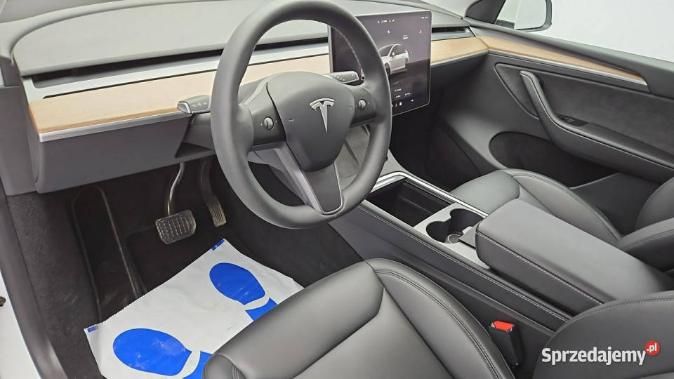 Tesla Y Long Range RWD Z Polskiego Salonu ESP Tesla Warszawa sprzedam