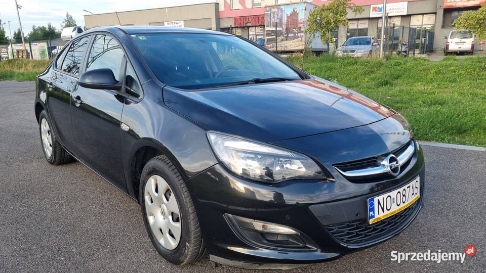 Opel astra sedan benzyna benzyna Nissan warmińsko-mazurskie Olsztyn