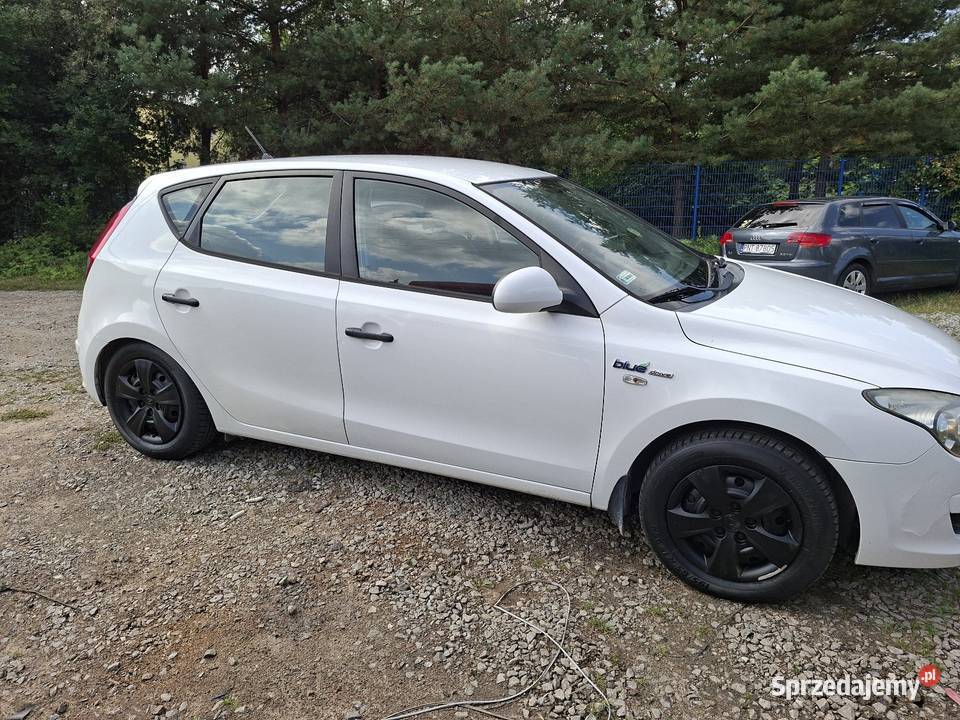 HYUNDAI i30 2010r 16crdi KLIMATYZACJADLUGIE VAT marża i30 dolnośląskie