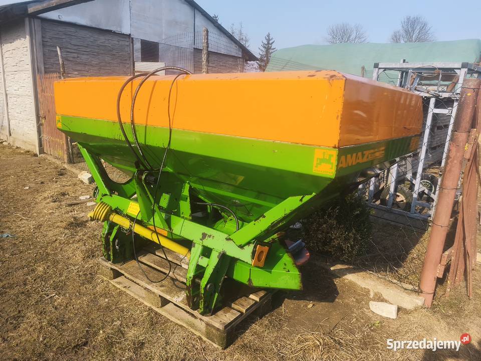 Rozsiewacz nawozów Amazone M 1800 Łomża