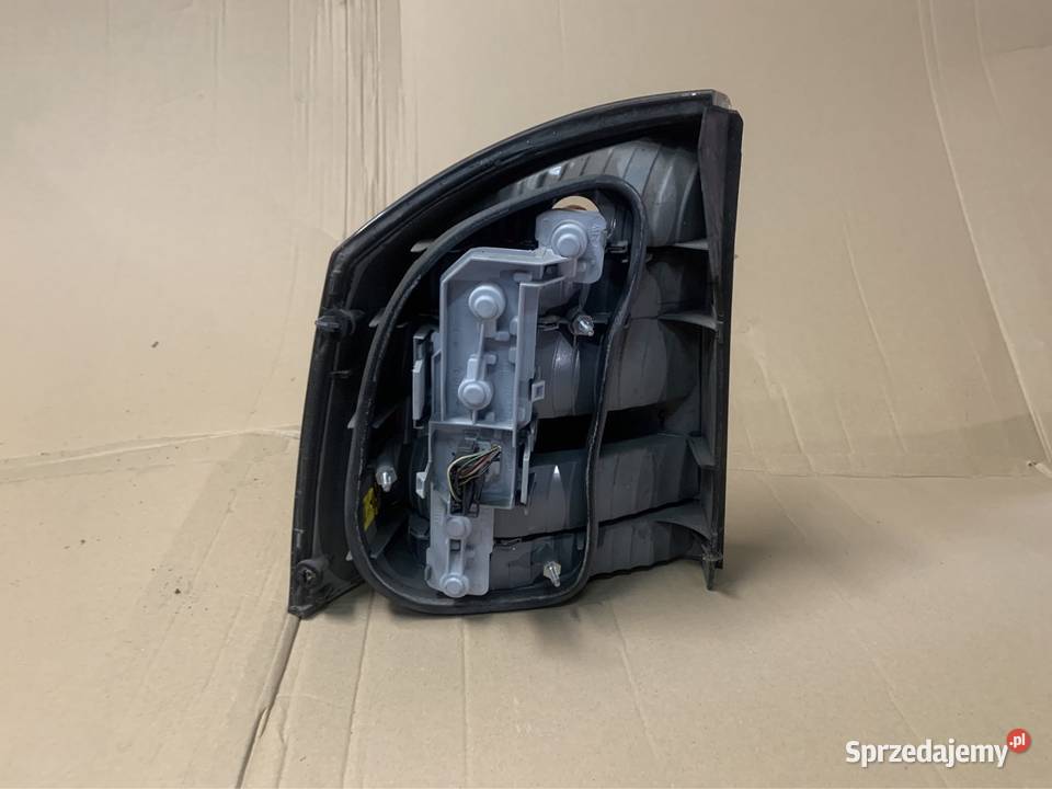 Lampa prawa tył tylna opel vectra c hatchback osobowe zachodniopomorskie Szczecin