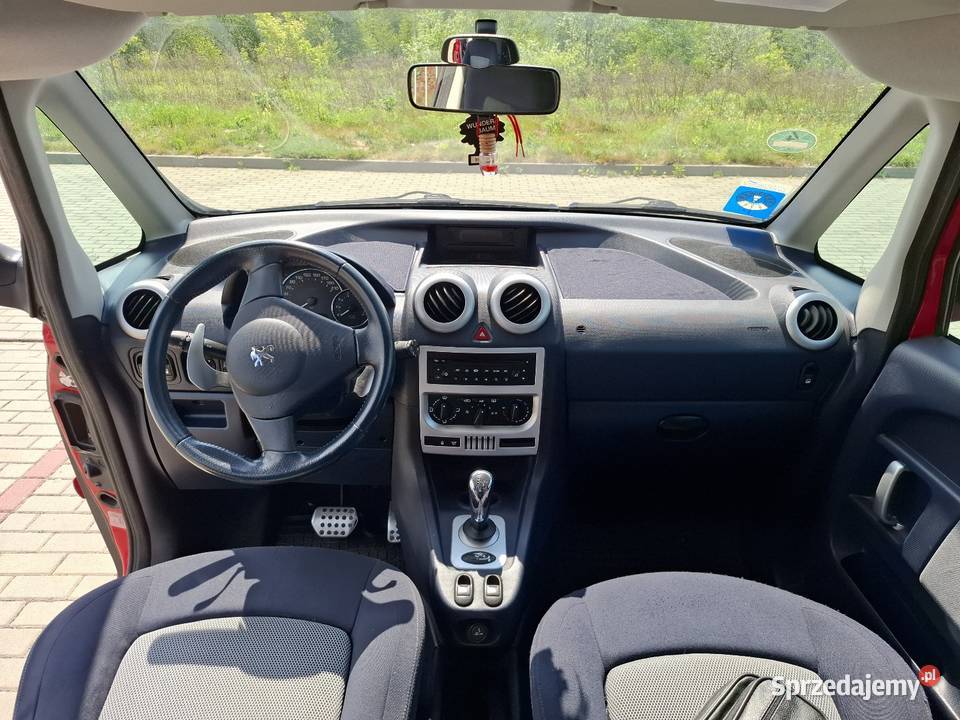 Peugeot 1007 2006 r 14 75 benzyna Automat mały immobilizer mazowieckie Parzniew sprzedam