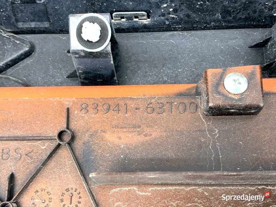 LISTWA KLAPY TYŁ SUZUKI SCROSS Crossover