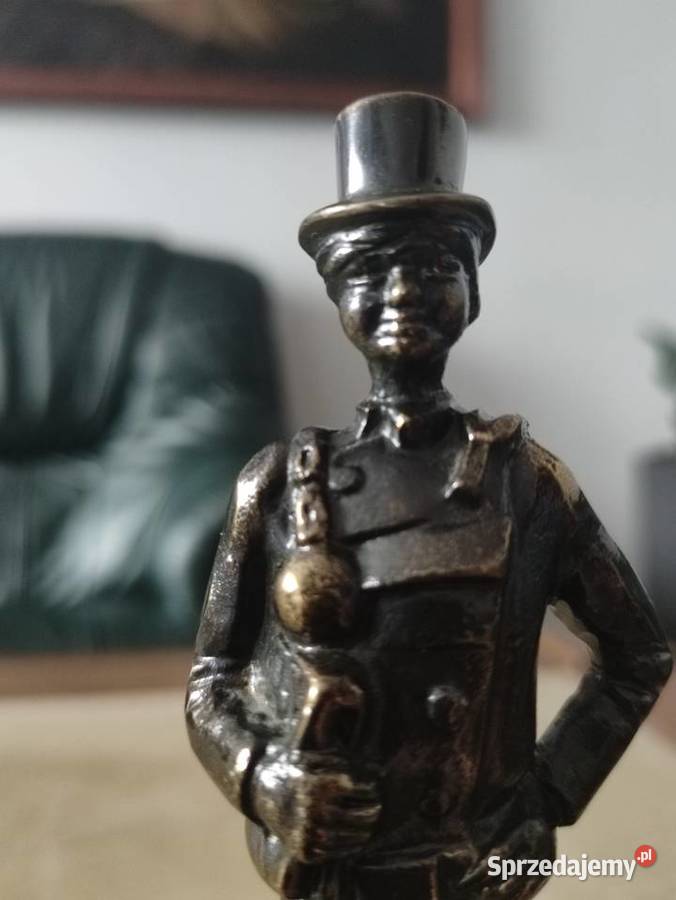 Statuetka kominiarz mosiądz brąz PRL lata 70 te Janów Lubelski