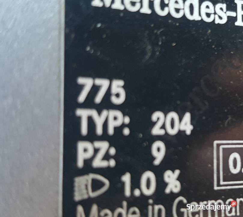 MERCEDES CKLASA W204 LIFT Maska Przednia