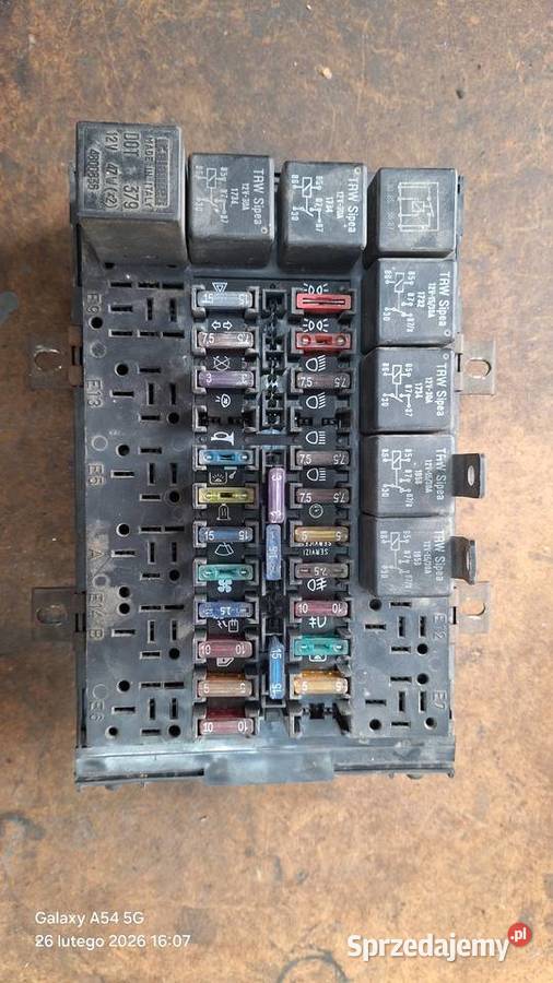 Skrzynka bezpieczników Iveco II sprzedam