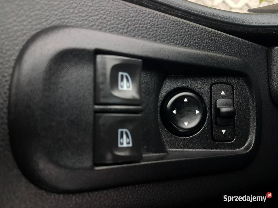 Renault Master 8EP CHŁODNIA 420x210x200 IZOTERMA elektryczne szyby Poręba