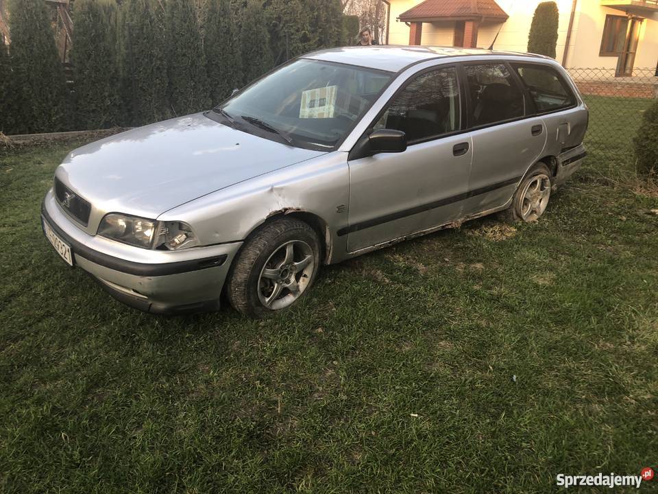 VOLVO V40 T4 sprzedam
