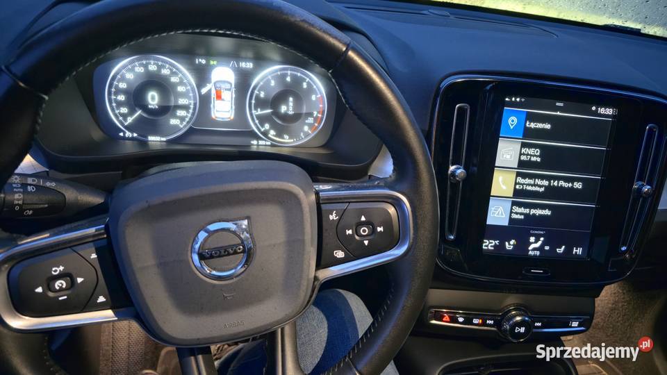 VOLVO XC40 T5 MOMENTUM AWD z napedem 4x4 o mocy