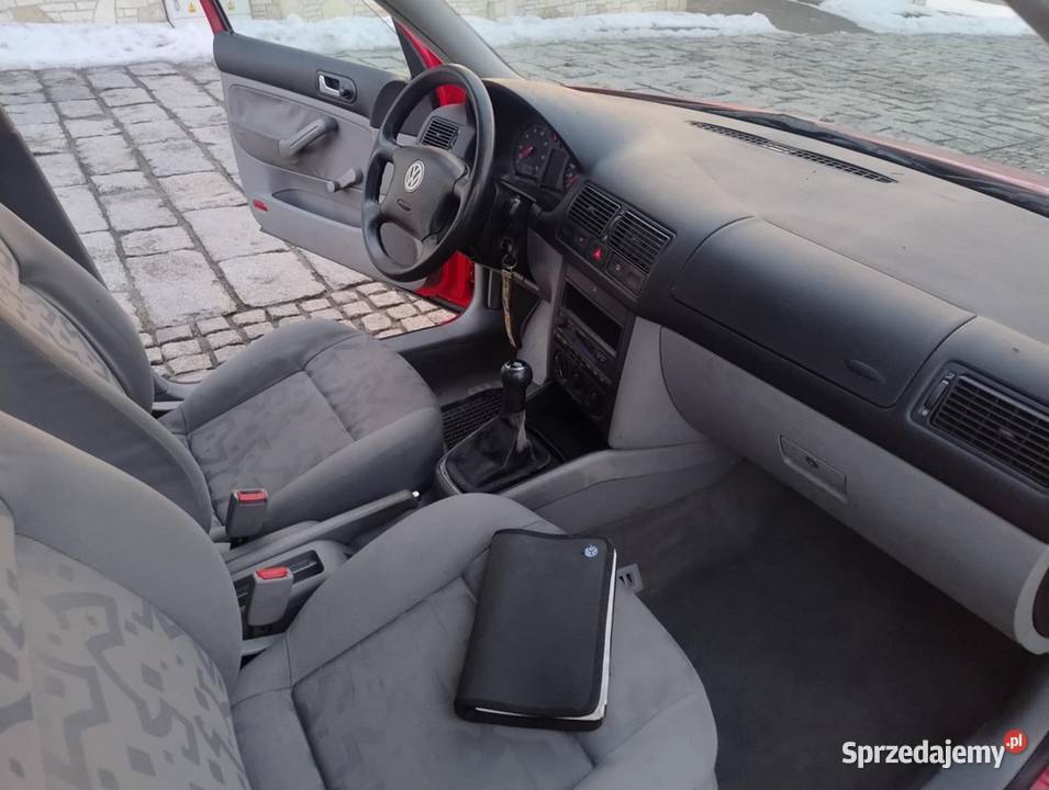 Volkswagen Golf 4 stan kolekcjonerski 14 benzyna małopolskie Myślenice sprzedam