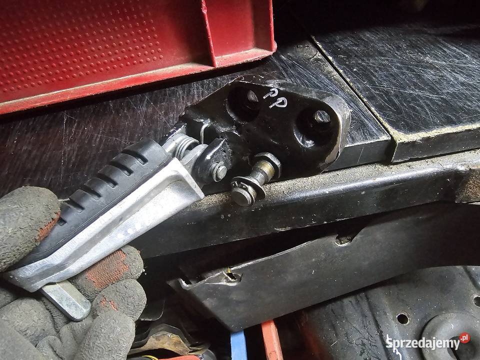 Suzuki DL 1000 vstrom podnóżek prawy przód dolnośląskie Jelenia Góra