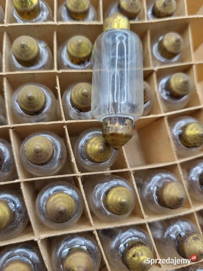ŻARÓWKA LAMPY TYŁ 12V 10W Z EPOKI 5 ZUNDAPP DKW Rybnik