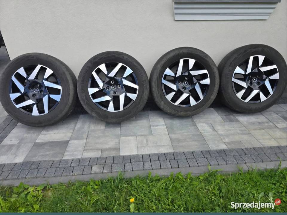 Felgi Aluminiowe z oponami Continental 21560R17 aluminiowe Andrychów