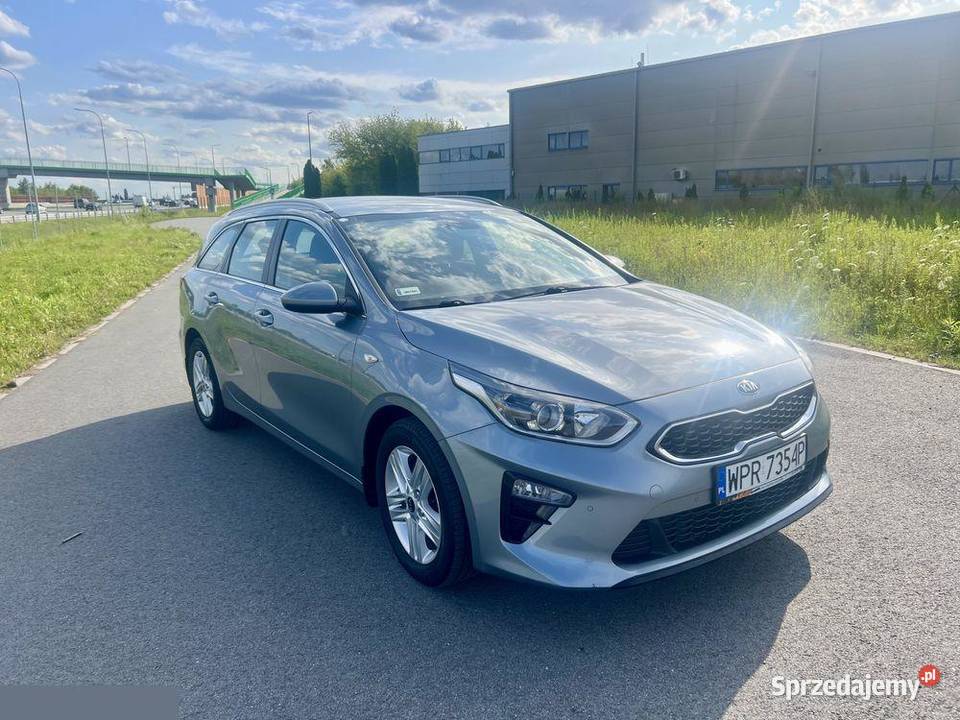 Kia Ceed 16 CRDi SCR M 135 2021r Poznań