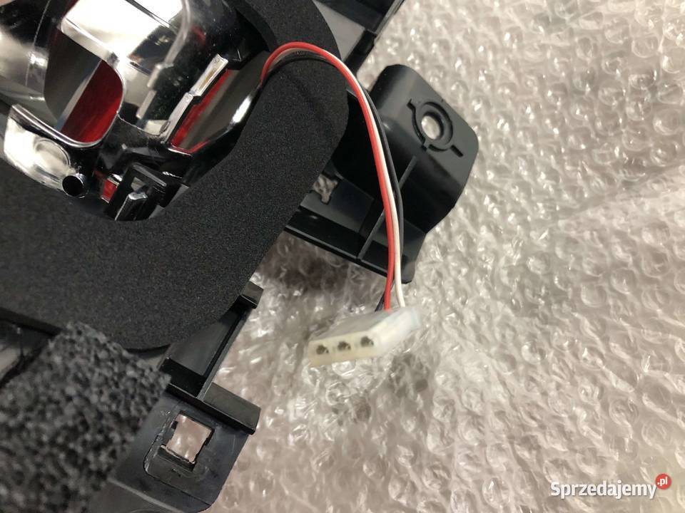 Volvo V60 II 042013122017 Lampa tylna prawa osobowe