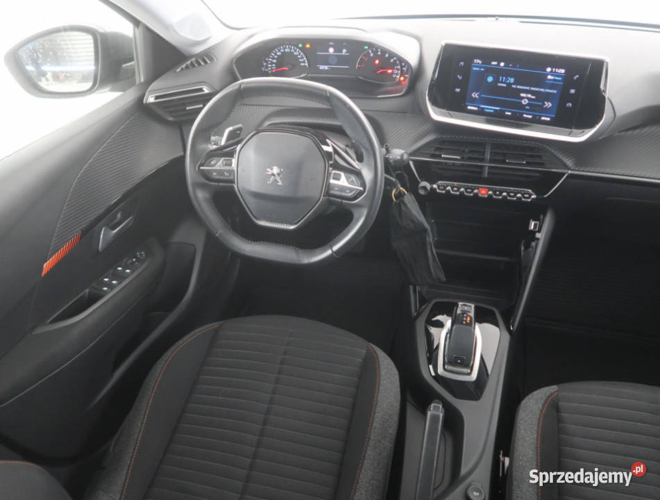 Peugeot 208 12 PureTech Bielany Wrocławskie