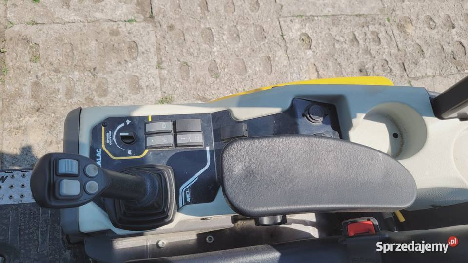 Ładowarka Mecalac MCL2 przegubowa mała nie Zaklików sprzedam