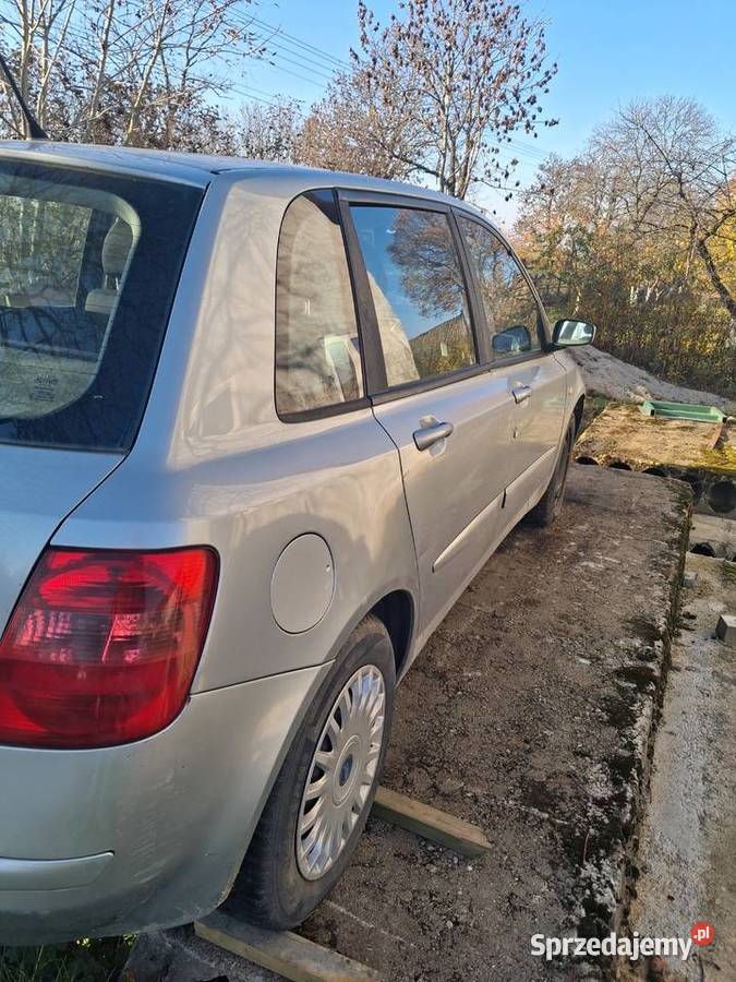 Fiat stilo 16 uszkodzony Mieścisko