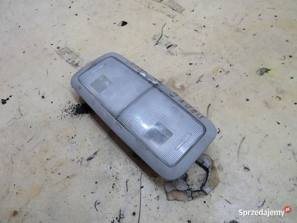 LAMPKA PODSUFITKI AURIS II LIFT 16 D4D osobowe sprzedam