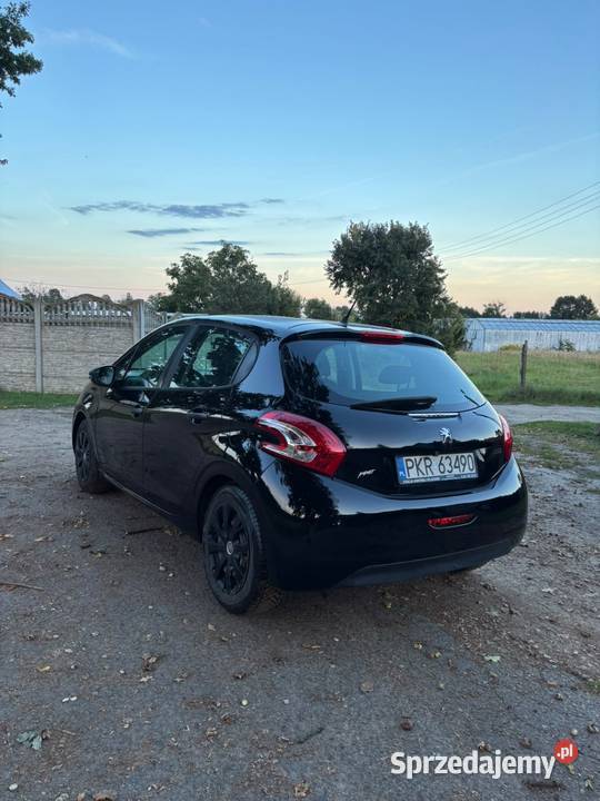 Peugeot 208 12 Benzyna 82 2015R