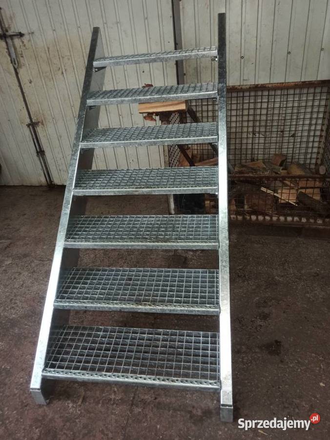 Schody metalowe stopnie wema wejście na wysokość