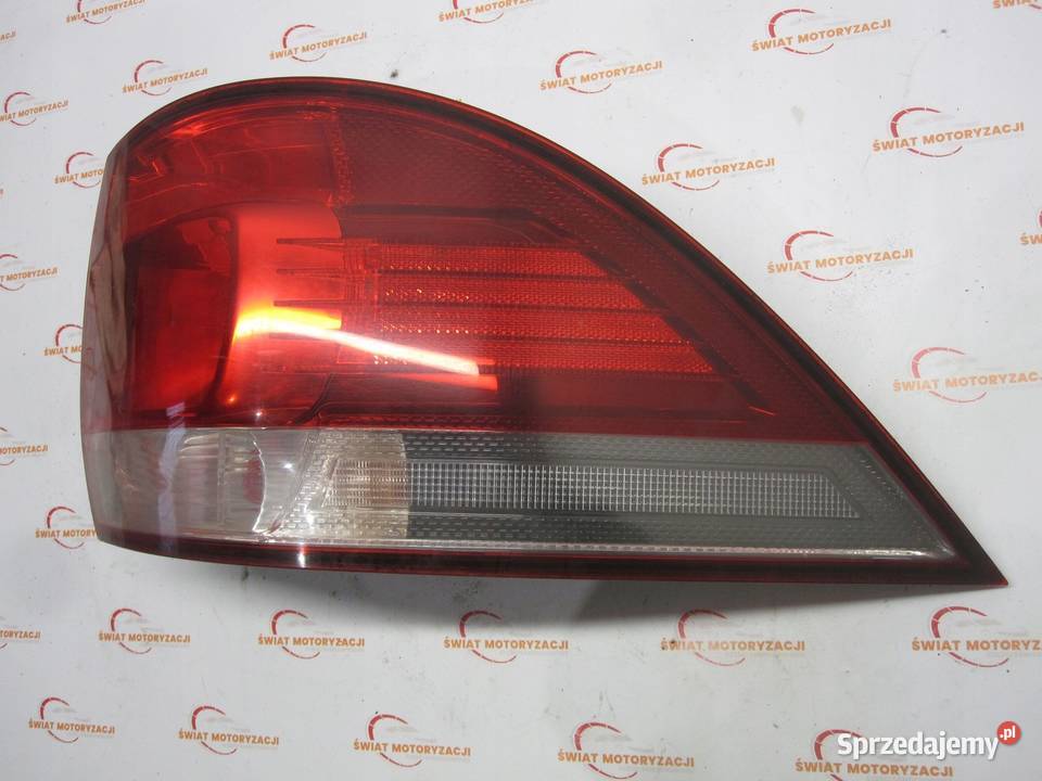 VW GOLF VI 11r lampa prawa tył 1K9945096G osobowe Lampy tylne Kielce