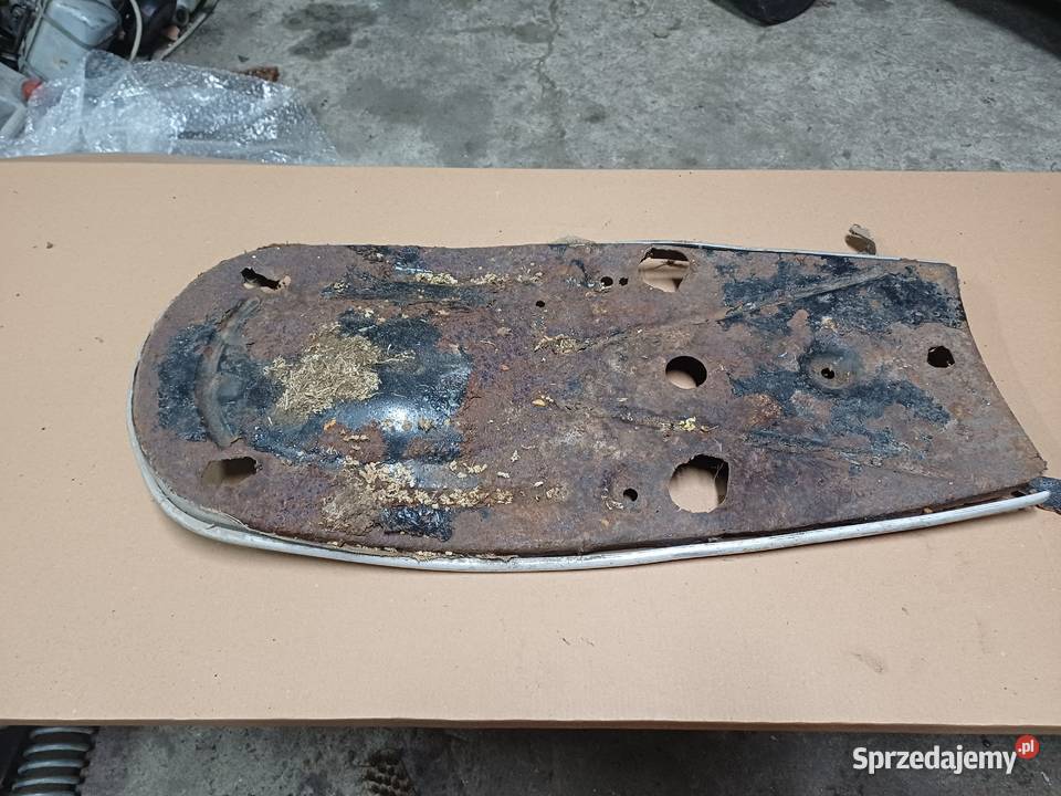 Blacha Siedzenia z Listwą WSK 125 175 gil kos Łowicz