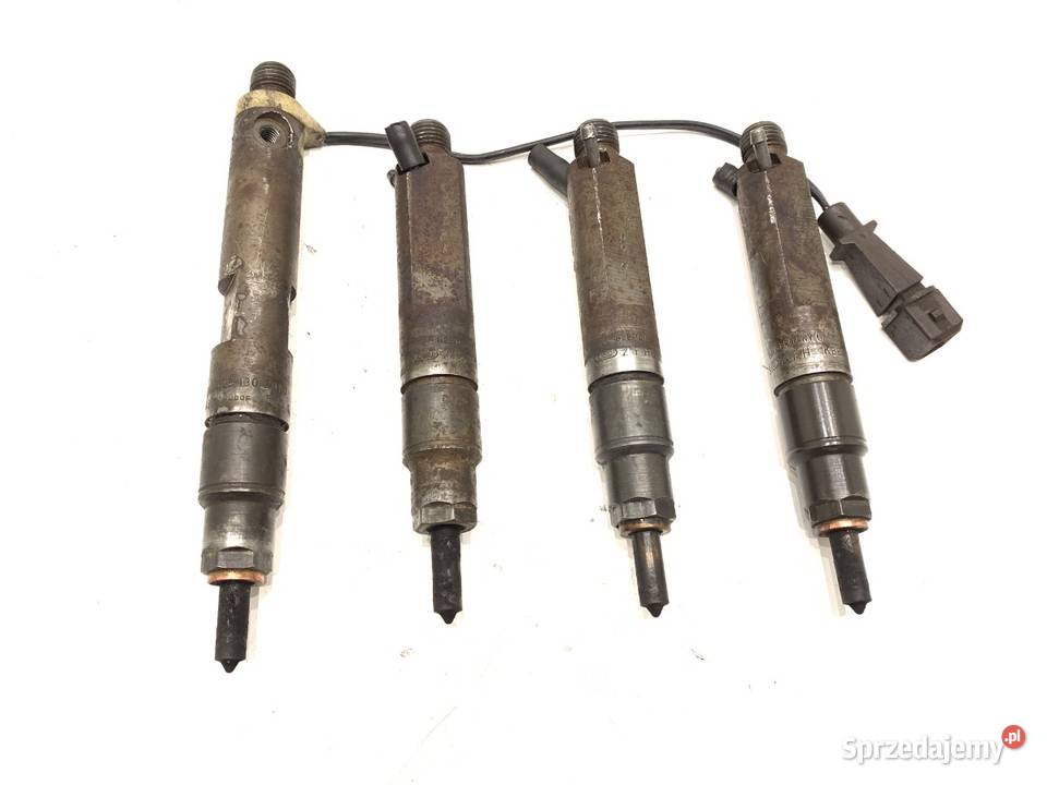 WTRYSKIWACZE KOMPLET AUDI A4 B5 028130201T 19 Motoryzacja podkarpackie