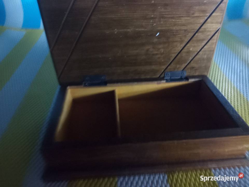 Pudełko sprzedam Pozostałe Antyki, Sztuka, Kolekcje Borówno