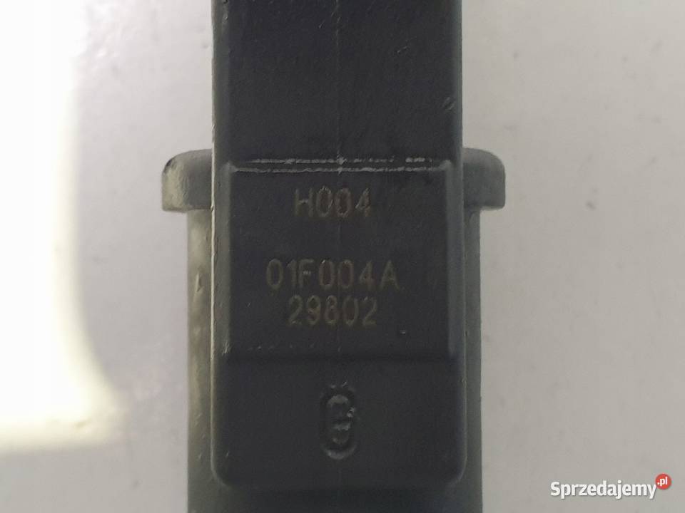 Peugeot 607 22 16V WTRYSKIWACZ 01F004A osobowe Listwy wtryskowe Janów