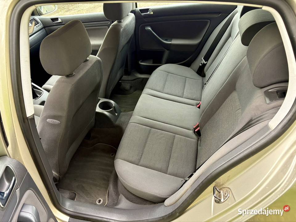 Volkswagen Golf V 14 MPI dużym serwisie Iłowa