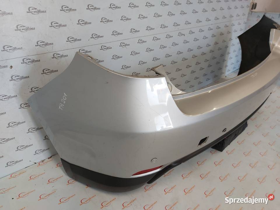 SUBARU IMPREZA XV III zderzak tył 57704FG051 osobowe Kielce