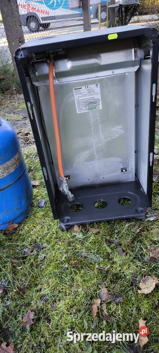 Sprzedam piecyk gazowy z butlą Promienniki Wałcz