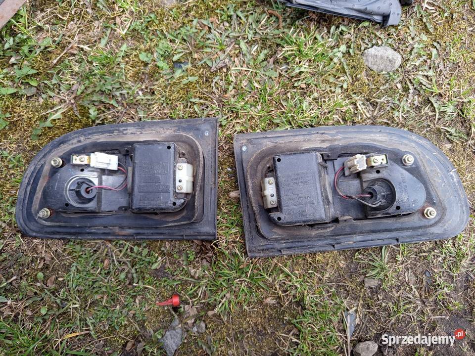 Lampy lewy prawy Tył Mitsubishi Delica 22687009 Zgierz