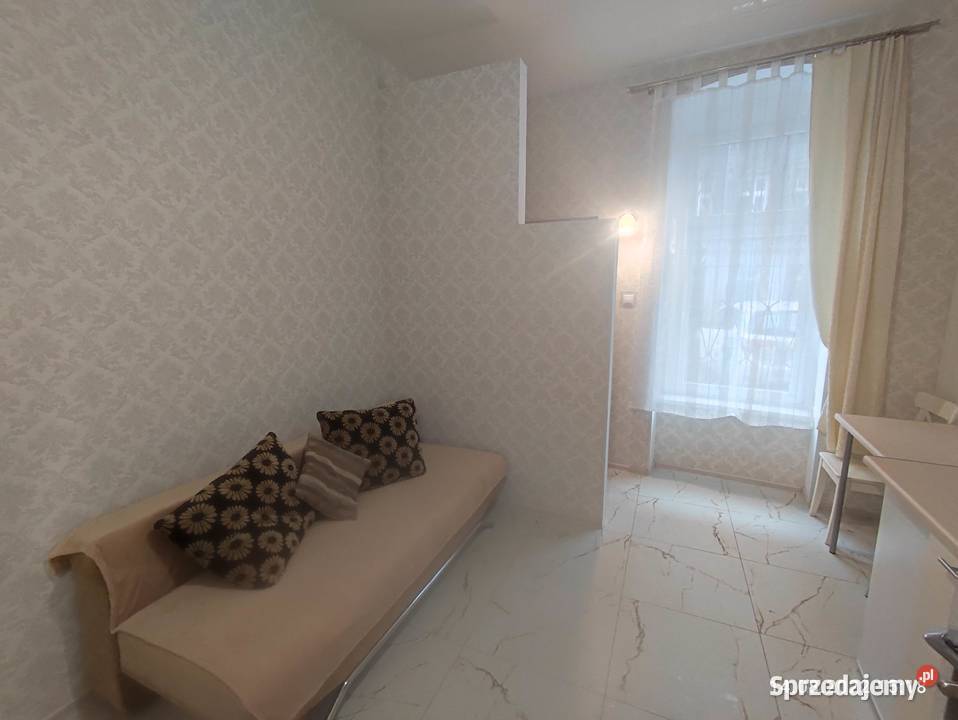 Mieszkanie lokal użytkowy Jedności Narodowej