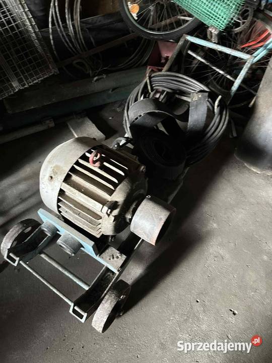 Silnikwagamaszyna do szyciaspawarka Laszki