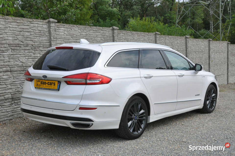 Ford Mondeo 20 Hybrid 187 Vignale Full LED Skóra