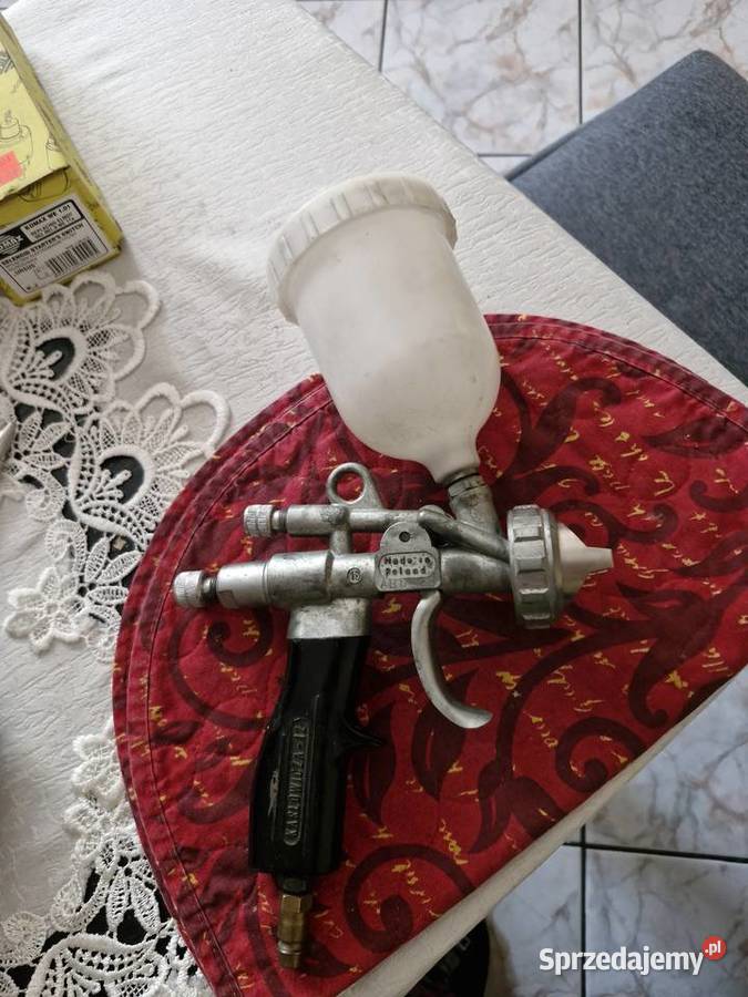Pistolet lakierniczy CHS16 dysza 2 Stoczek Łukowski