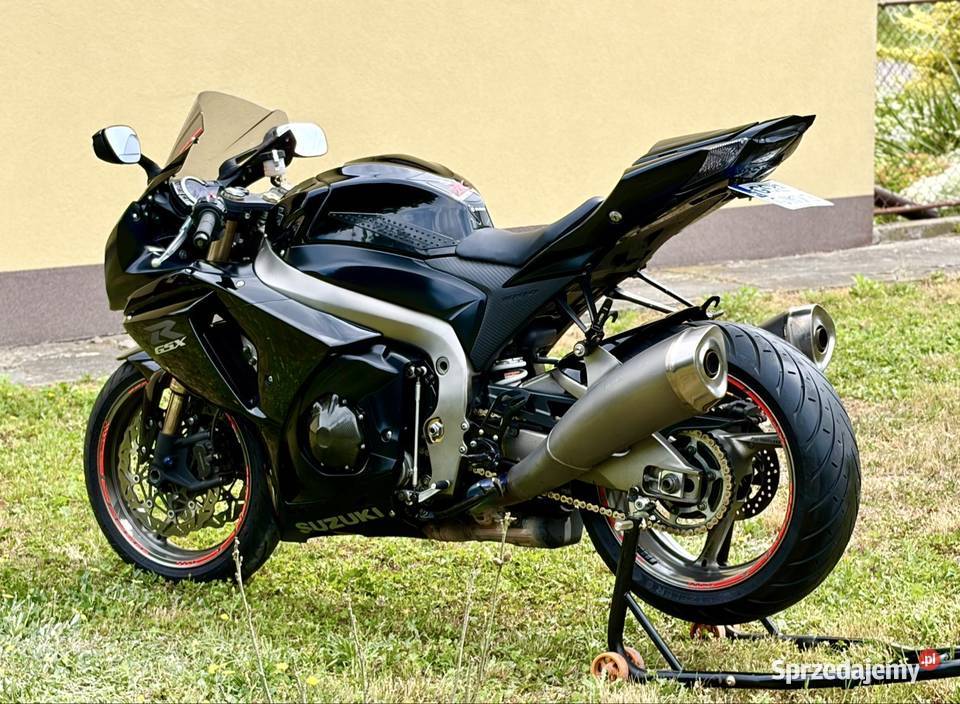 Suzuki GSXR GSXR 1000 L0 2010 czarny Nowe Ostrowy