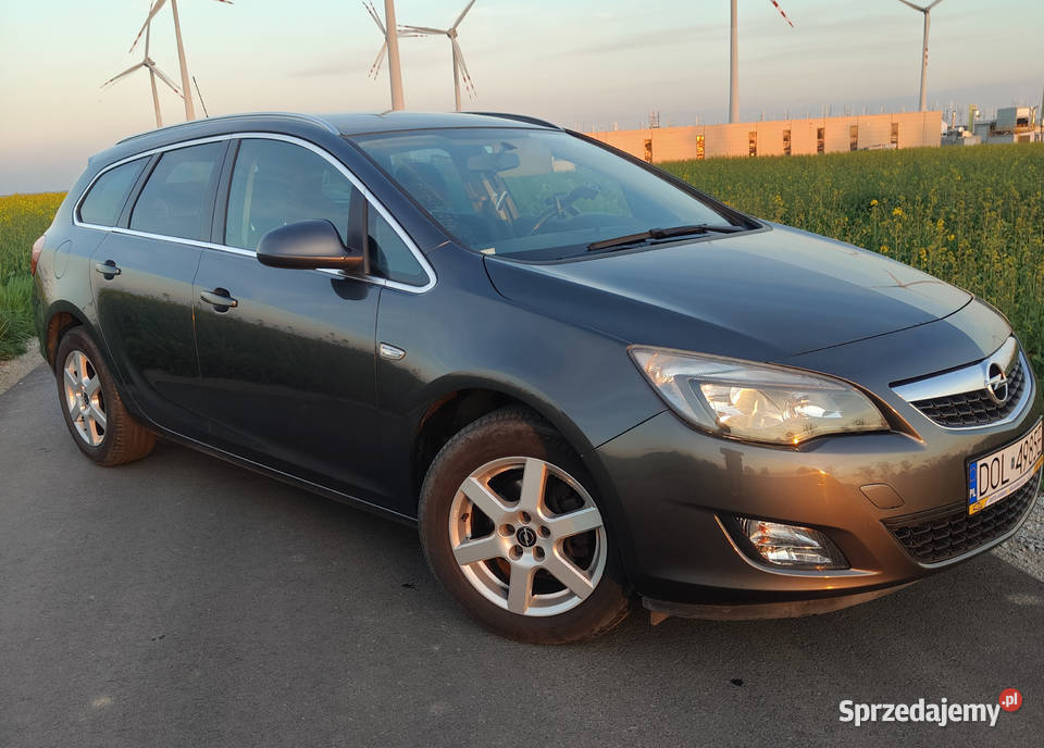 Opel Astra J Sports Tourer Kombi 14 Turbo 140 wspomaganie kierownicy Oława