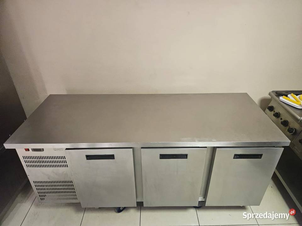 Stół chłodniczy 3drzwiowy Dora Metal 182 stal Pszczyna