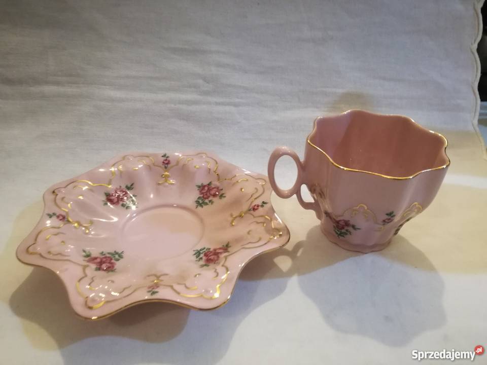 Urocza różowa filiżanka Karlovaraska porcelana Porcelana i szkło małopolskie Kraków