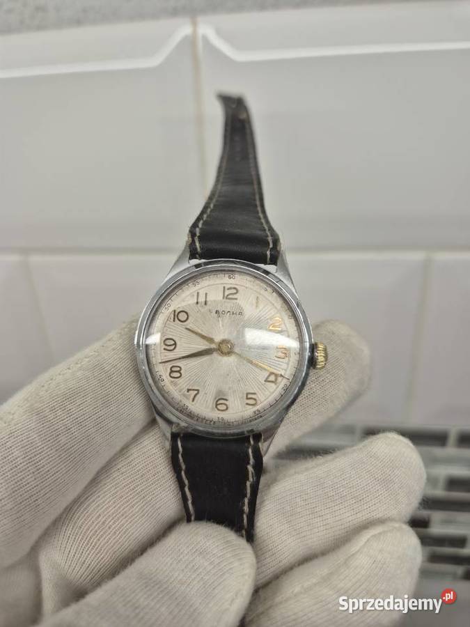 Ruski Zenith zegarekWołna z mikroregulacją