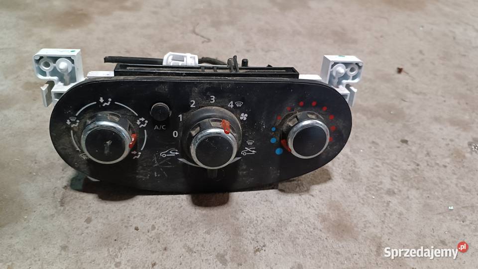 5P3743000 Panel nawiewu Dacia Lodgy osobowe