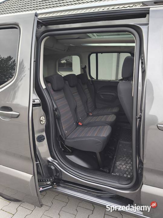 Opel Combo Life panorama dach Konopiska