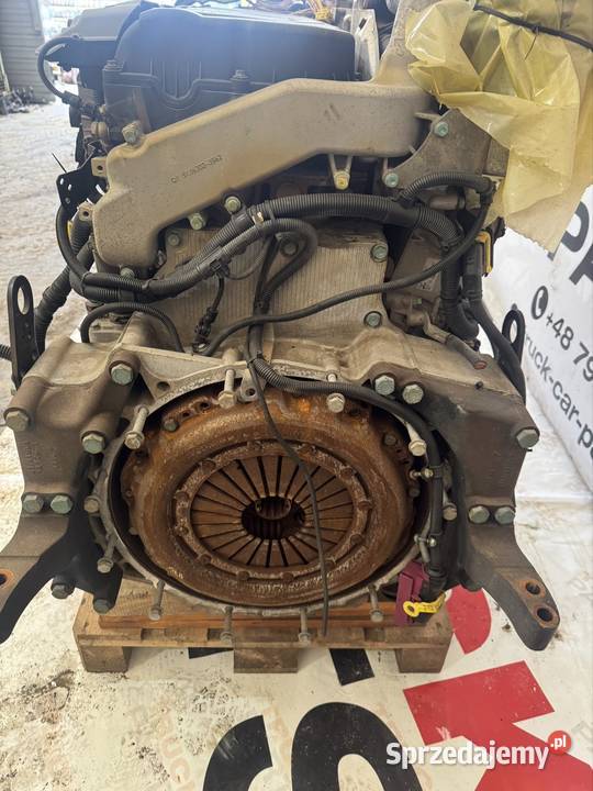 Silnik Głowica Blok Wał Pompa Części D2676LF51 Częstochowa