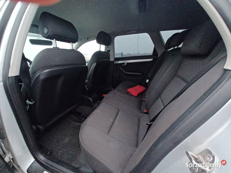 Audi a4 b7 19 kombi srebrny Michów