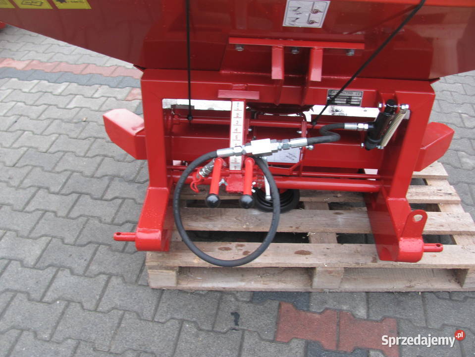 Rozsiewacz nawozu 6001200L Altro Rozsiewacze nawozów Lesko